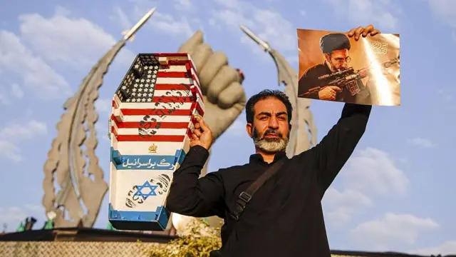 راهپیمایی حامیان حکومت ایران